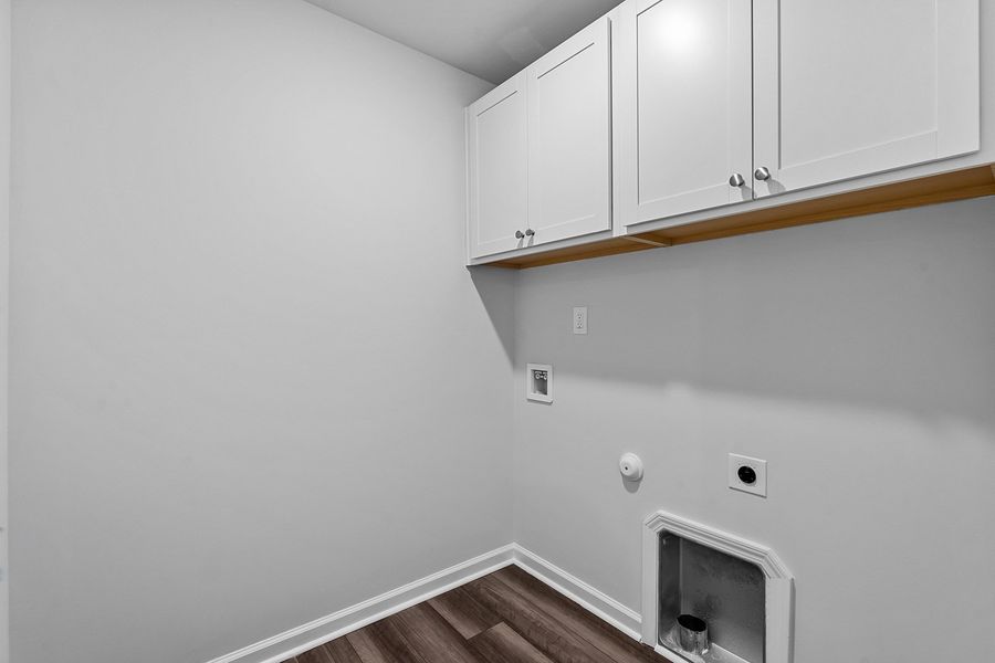 Spacious, unfurnished interior of a new home in Hanes Lake, Winston-Salem (Image 30). Spacious, unfurnished interior of a new home in Hanes Lake, Winston-Salem (Image 30).