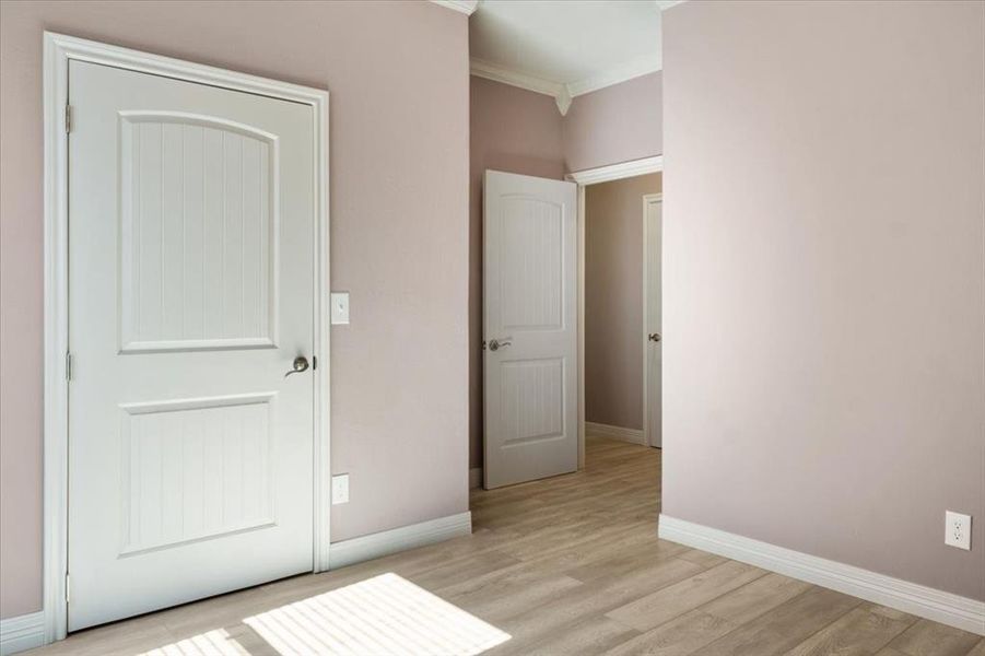 Spacious, unfurnished interior of a new home in , Corsicana (Image 31).