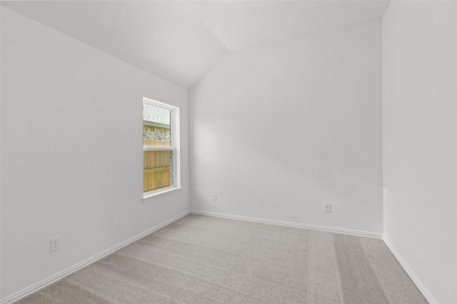 Spacious, unfurnished interior of a new home in Azalea, Katy (Image 14).