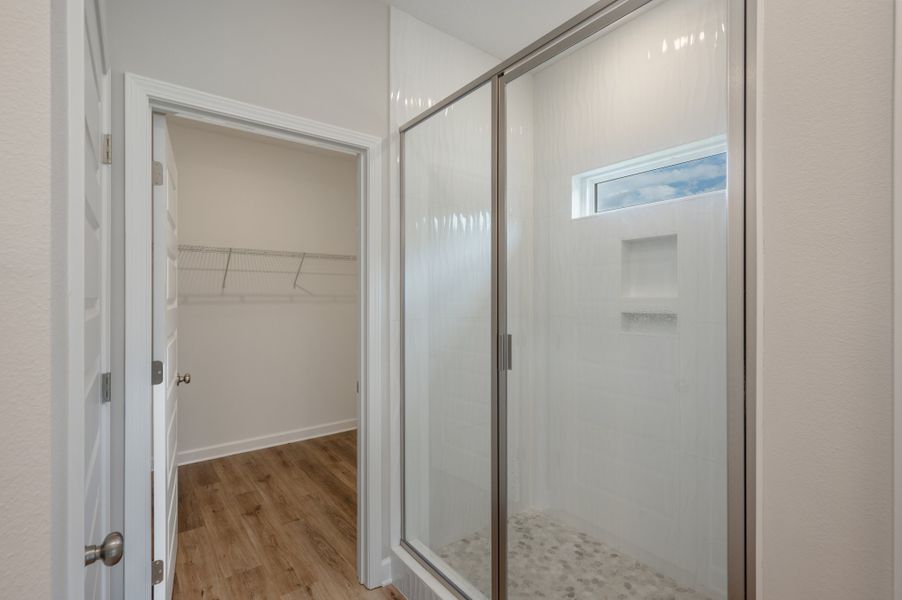 Spacious, unfurnished interior of a new home in Barton's Bend, Crestview (Image 27). Spacious, unfurnished interior of a new home in Barton's Bend, Crestview (Image 27).