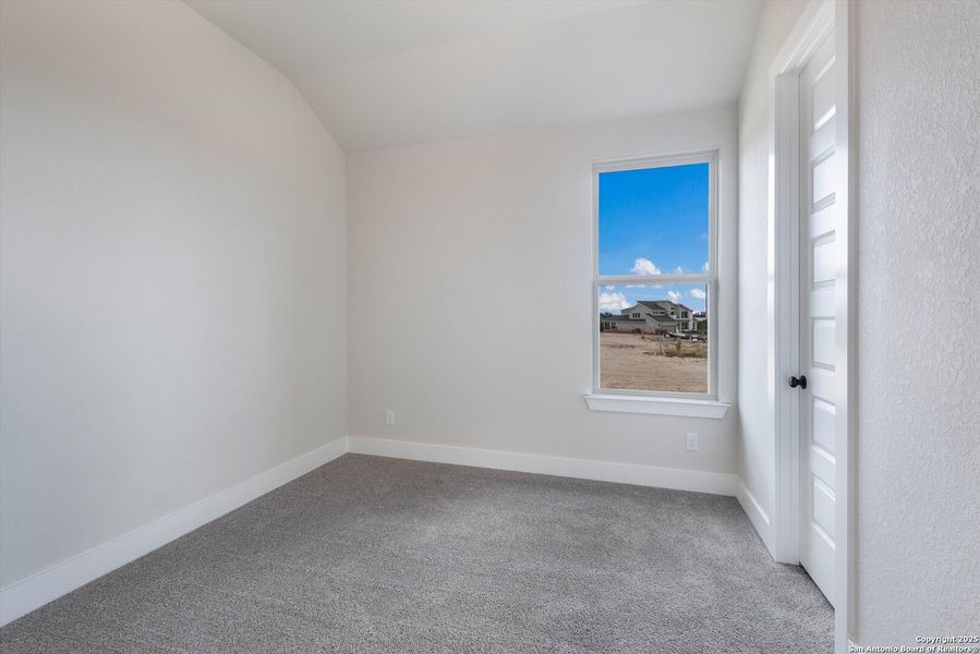 Spacious, unfurnished interior of a new home in Esperanza, Boerne (Image 23).