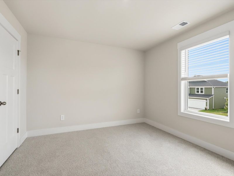 Spacious, unfurnished interior of a new home in Crossing at Abner Creek, Greer (Image 21). Spacious, unfurnished interior of a new home in Crossing at Abner Creek, Greer (Image 21).