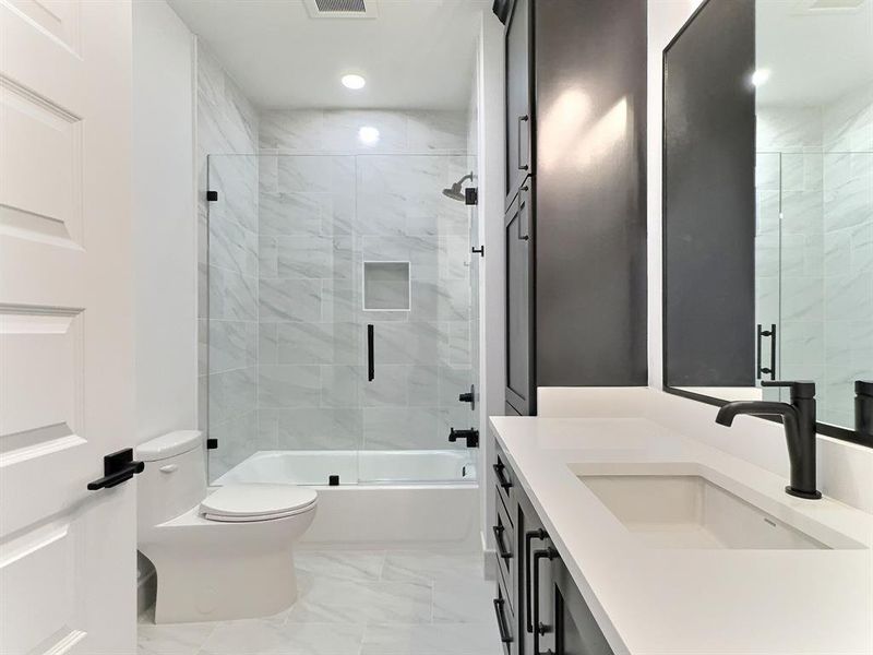 Furnished interior view inside a new home in , Fort Worth (Image 4). Furnished interior view inside a new home in , Fort Worth (Image 4).