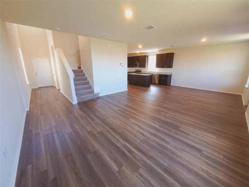 Spacious, unfurnished interior of a new home in Sunfield, Buda (Image 13). Spacious, unfurnished interior of a new home in Sunfield, Buda (Image 13).