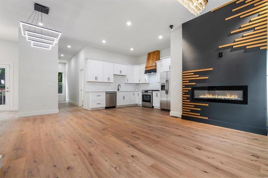 Spacious, unfurnished interior of a new home in , Atlanta (Image 24). Spacious, unfurnished interior of a new home in , Atlanta (Image 24).