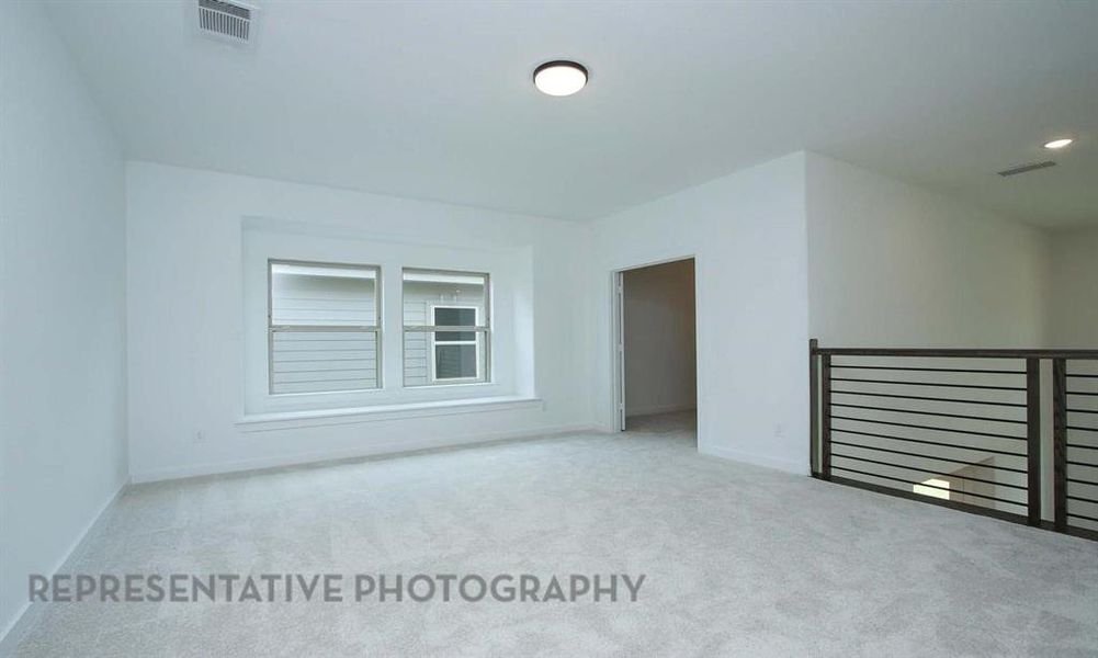 Spacious, unfurnished interior of a new home in Star Trail, Prosper (Image 18).