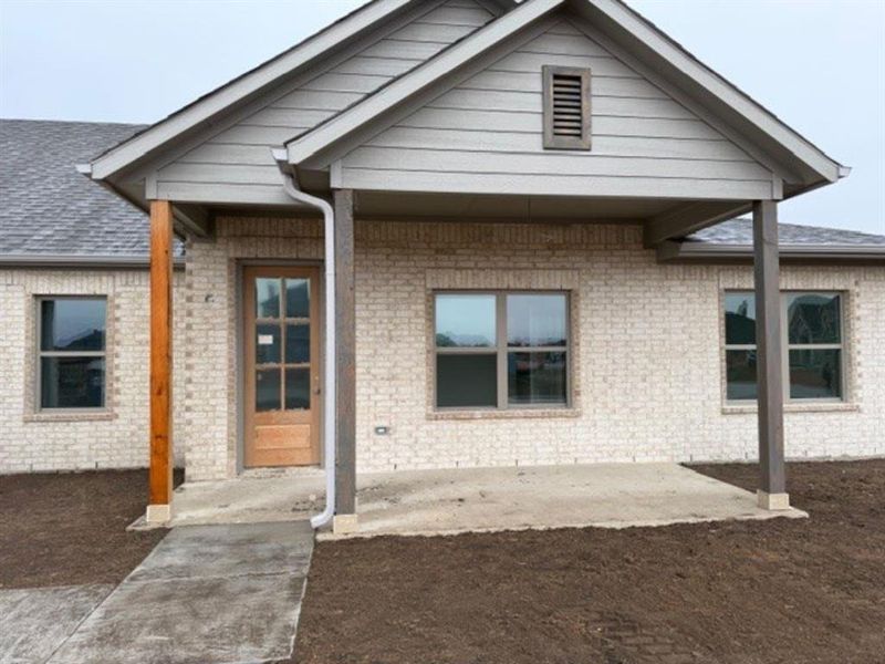 Exterior details and patio area of a home in Stonehenge Additional II, Sanger (Image 1). Exterior details and patio area of a home in Stonehenge Additional II, Sanger (Image 1).