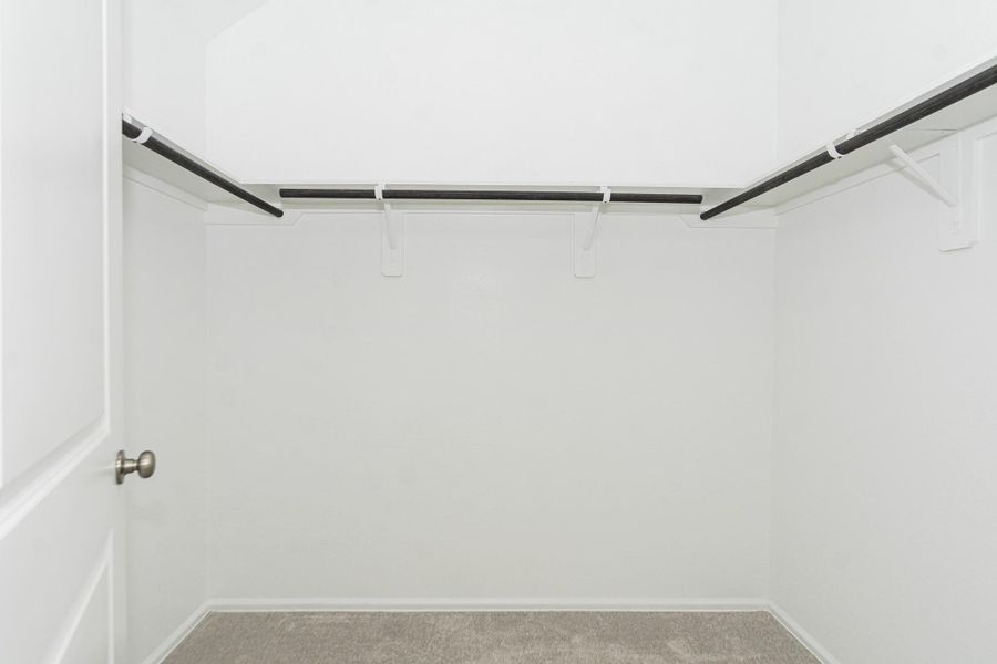 Spacious, unfurnished interior of a new home in Newport Preserve, Crosby (Image 23).