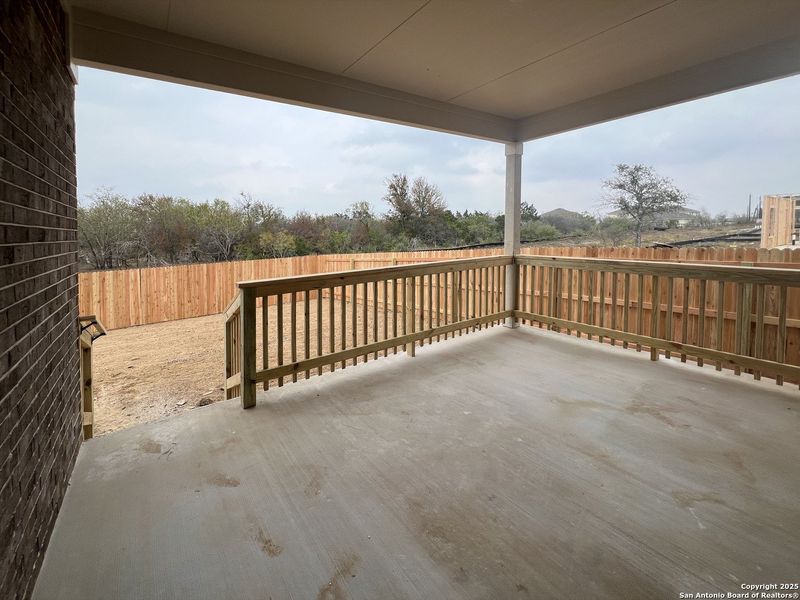 Exterior details and patio area of a home in Nopal Valley, San Antonio (Image 12).