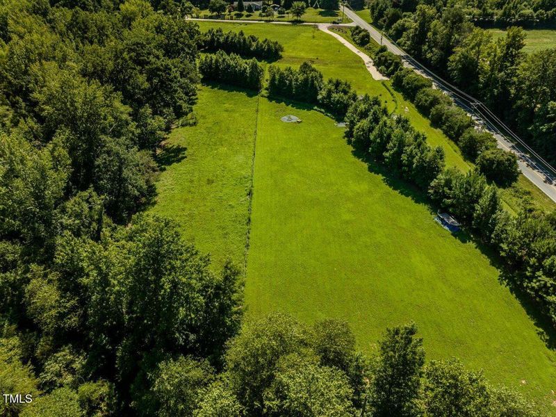 11-011-33VersaillesLn-Lot02-20250728