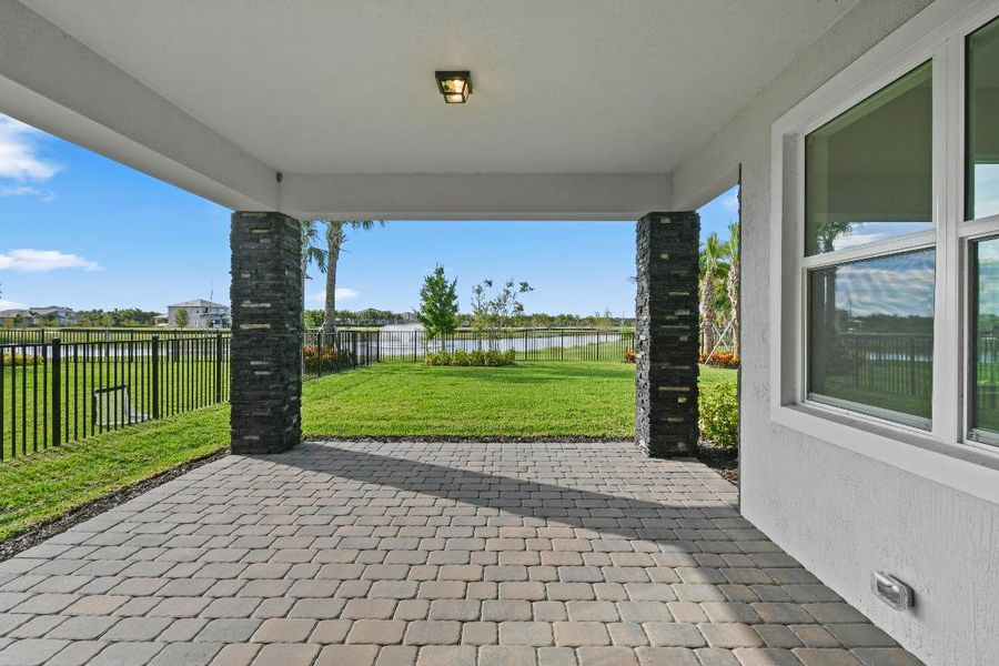 12313FrontlineLane(52)