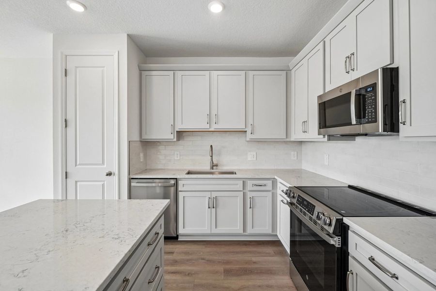 This stunning kitchen features our AW Collection® Milan