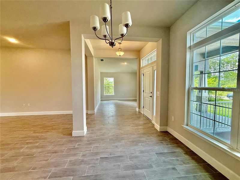 Image 18 of a home in Port Charlotte.