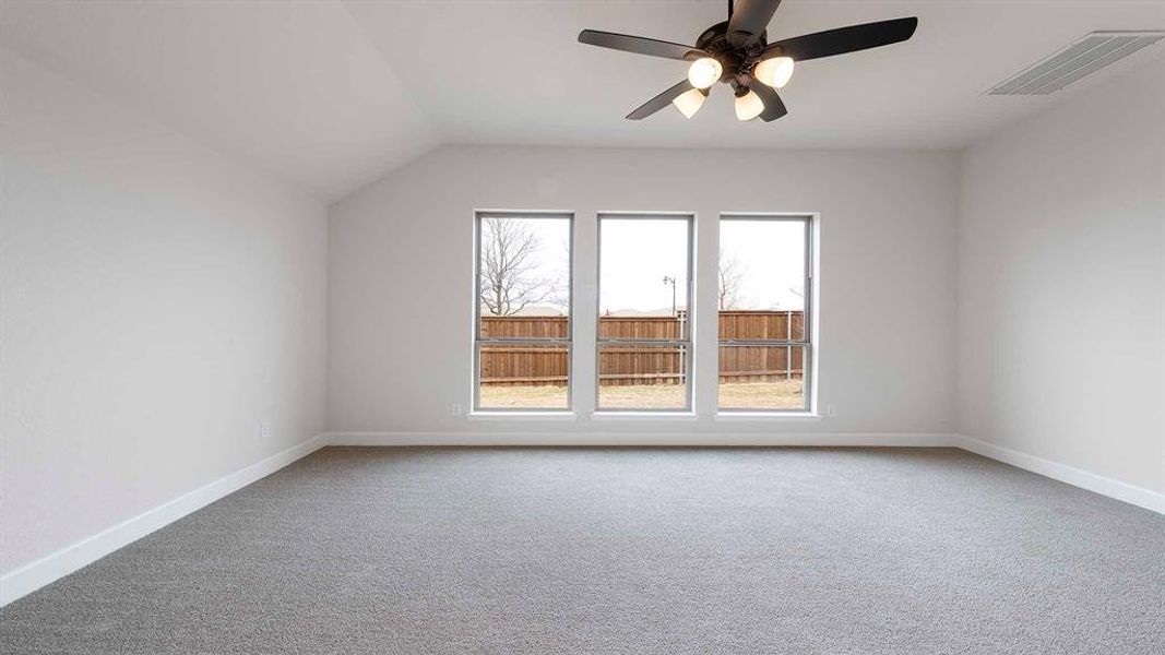 Spacious, unfurnished interior of a new home in Devonshire, Forney (Image 13).
