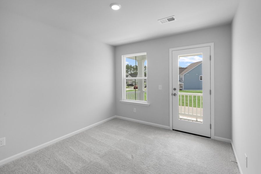 Spacious, unfurnished interior of a new home in , Summerville (Image 25).