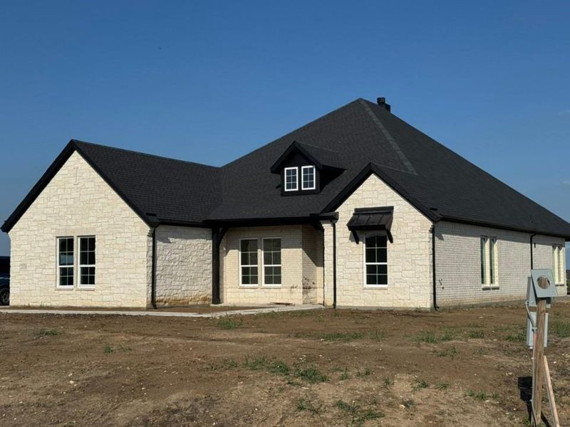 Image 17 of a home in Rocky Top.