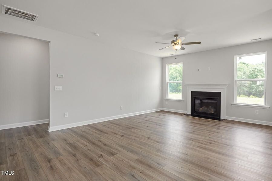 Spacious, unfurnished interior of a new home in Tobacco Road, Angier (Image 98). Spacious, unfurnished interior of a new home in Tobacco Road, Angier (Image 98).