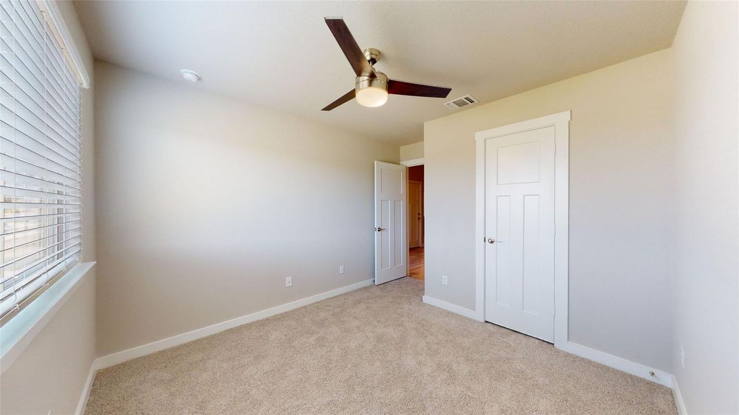 Spacious, unfurnished interior of a new home in Yowell Ranch, Killeen (Image 21).