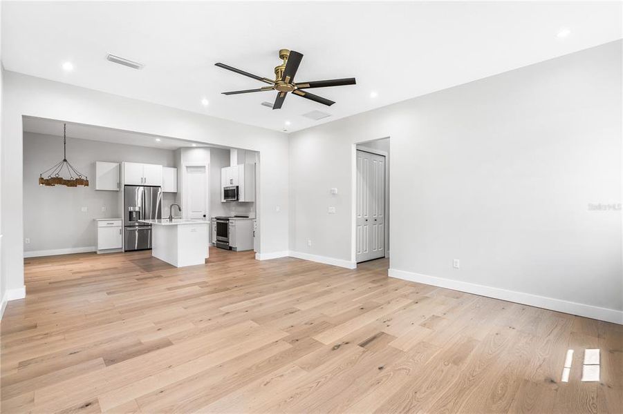 Spacious, unfurnished interior of a new home in , Palm Coast (Image 59).