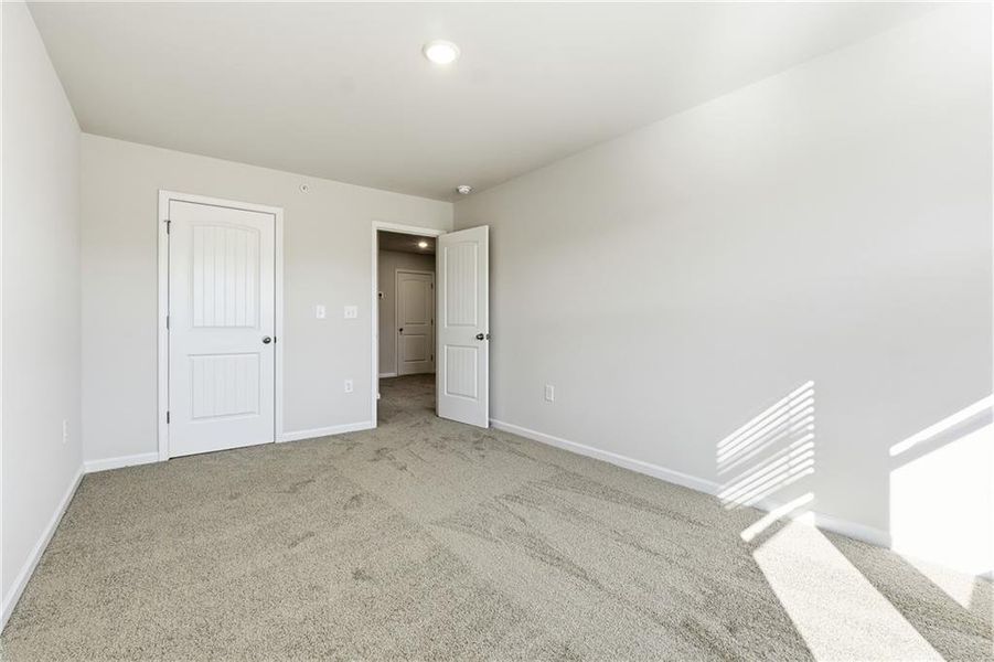 Spacious, unfurnished interior of a new home in Carolina, Palmetto (Image 19).