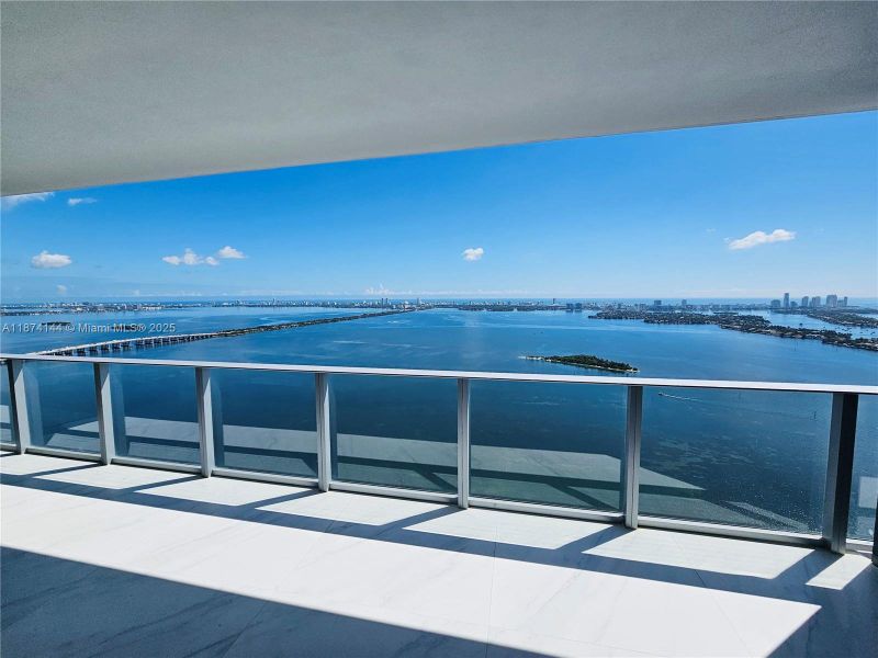 Exterior details and patio area of a home in Aria Reserve, Miami (Image 2).