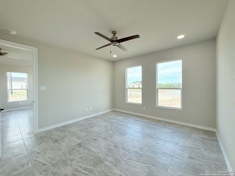 Spacious, unfurnished interior of a new home in , La Vernia (Image 23). Spacious, unfurnished interior of a new home in , La Vernia (Image 23).