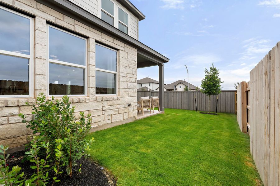 Representative exterior details of a home built from the Tribeca by Tri Pointe Homes in Park Central, Georgetown (Image 4).
