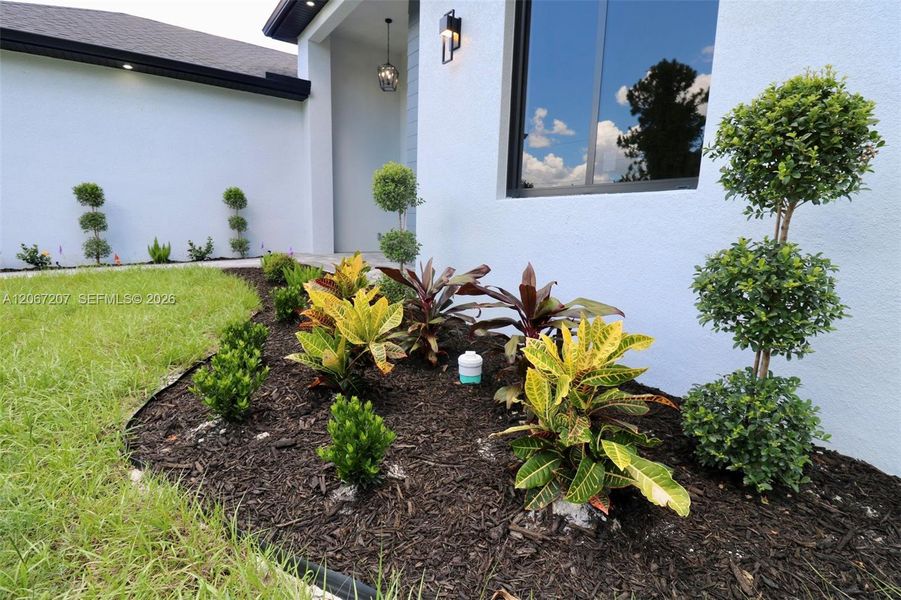 Exterior details and patio area of a home in , Lehigh Acres (Image 27). Exterior details and patio area of a home in , Lehigh Acres (Image 27).