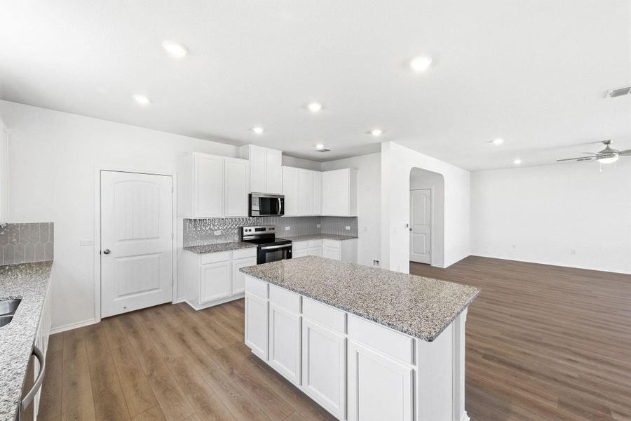 Furnished interior view inside a new home in Stoney Chase, Del Valle (Image 12). Furnished interior view inside a new home in Stoney Chase, Del Valle (Image 12).