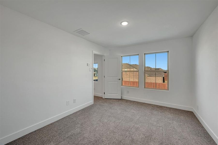 Spacious, unfurnished interior of a new home in Gateway Parks, Forney (Image 29).