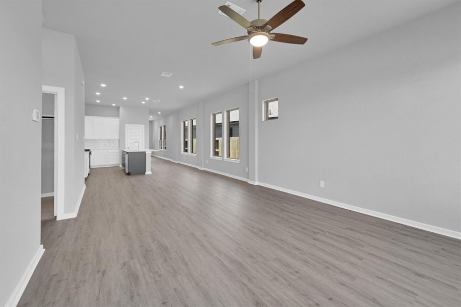 Image 29 of a home in Sunterra 40. Image 29 of a home in Sunterra 40.