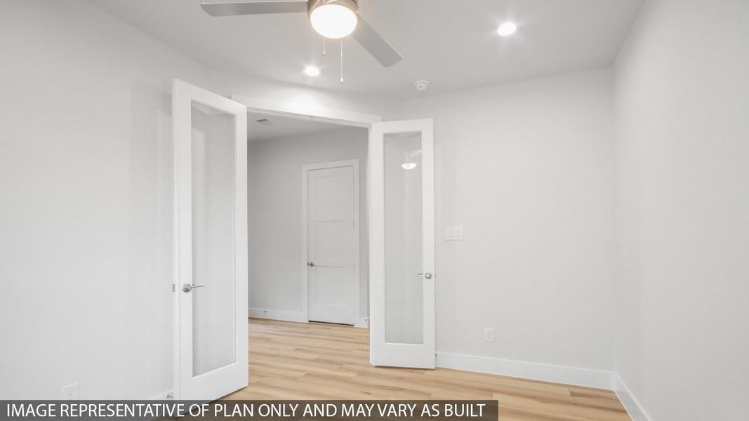 Spacious, unfurnished interior of a new home in Hills of Westlake, Conroe (Image 10).