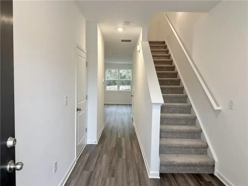 Spacious, unfurnished interior of a new home in Villas at Cassville, Cartersville (Image 21).