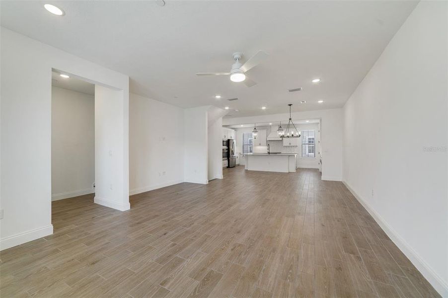 Spacious, unfurnished interior of a new home in Vdara, Orlando (Image 18).