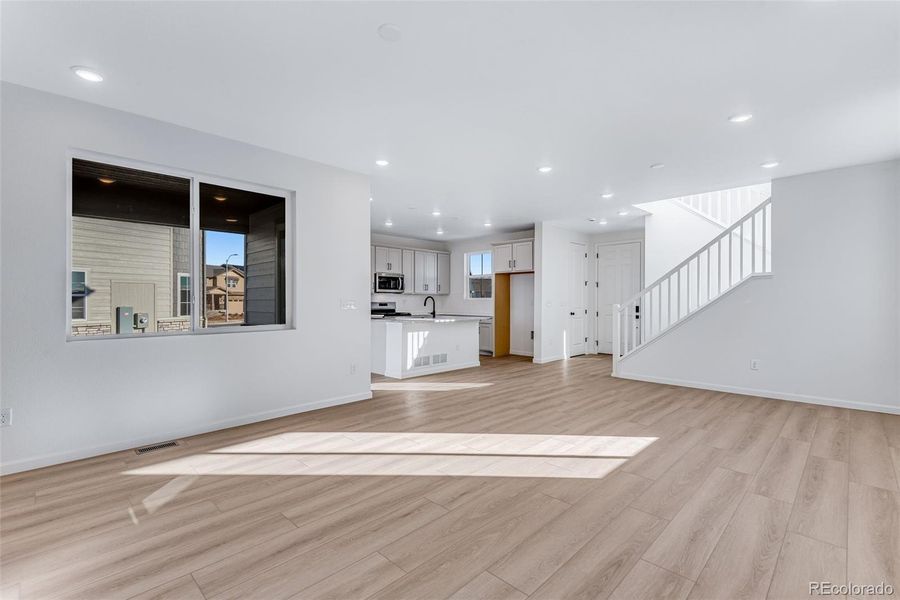 Spacious, unfurnished interior of a new home in Painted Prairie, Aurora (Image 39). Spacious, unfurnished interior of a new home in Painted Prairie, Aurora (Image 39).