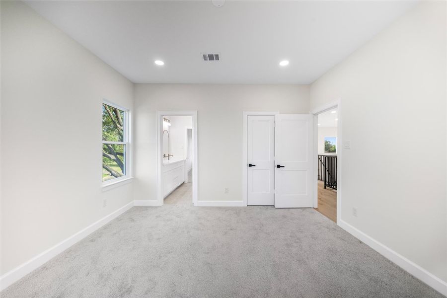 Image 30 of a home in .