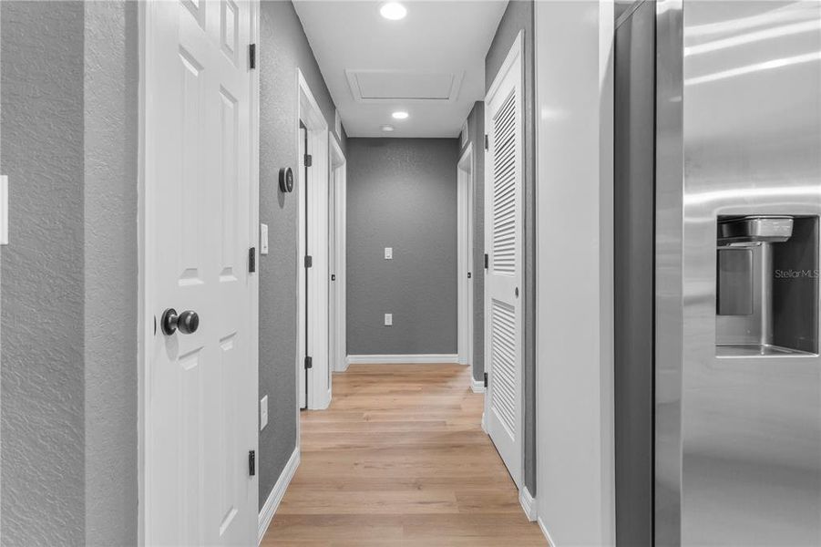 Spacious, unfurnished interior of a new home in , Ocala (Image 10).