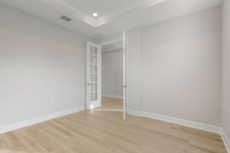 Spacious, unfurnished interior of a new home in Headwaters at Lofton Creek, Yulee (Image 29).