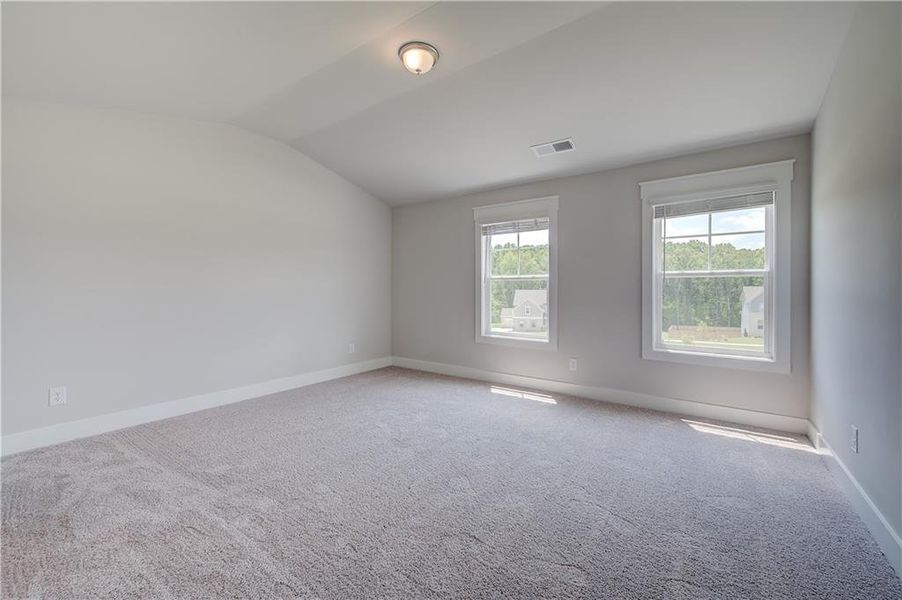 Spacious, unfurnished interior of a new home in , Senoia (Image 31).