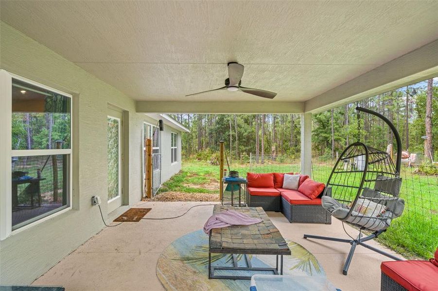 Exterior details and patio area of a home in Royal Highlands, Brooksville (Image 4).