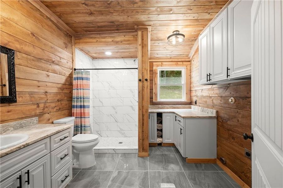 Furnished interior view inside a new home in , Jasper (Image 4).