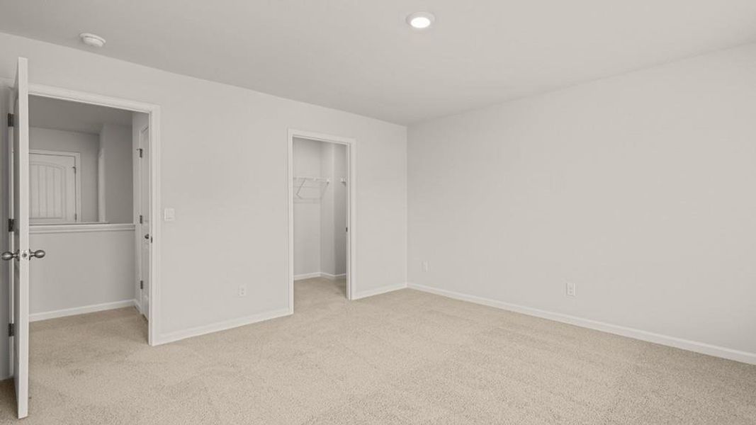 Spacious, unfurnished interior of a new home in Thompson Ridge, Dallas (Image 19). Spacious, unfurnished interior of a new home in Thompson Ridge, Dallas (Image 19).