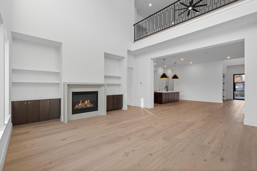 Spacious, unfurnished interior of a new home in , Houston (Image 30).