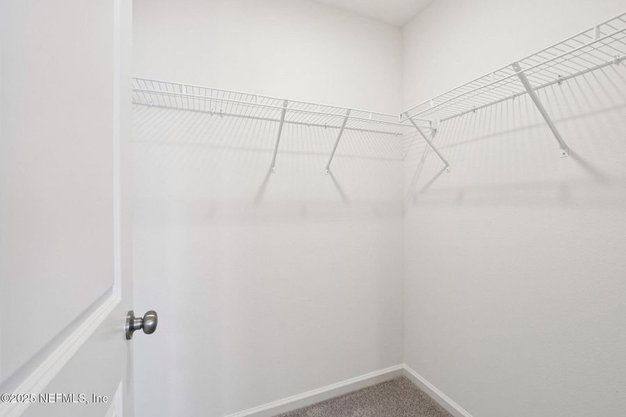 Spacious, unfurnished interior of a new home in Kings Landing, Jacksonville (Image 24).