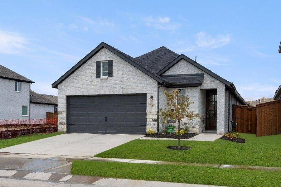 03. 1604 Grassy Pond - Front (2) 03. 1604 Grassy Pond - Front (2)