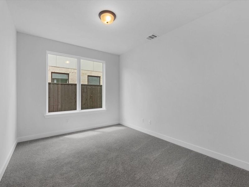 Spacious, unfurnished interior of a new home in Harvest Green, Richmond (Image 15).