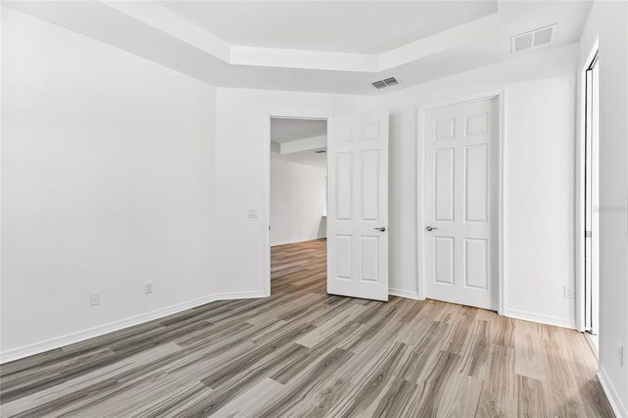 Spacious, unfurnished interior of a new home in Sweetwater at Lakewood Ranch, Lakewood Ranch (Image 24).