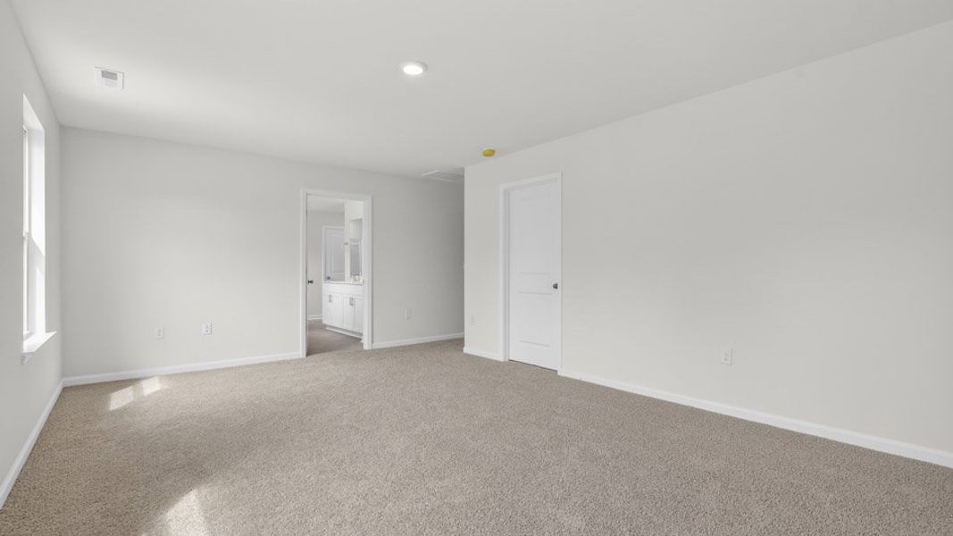 Spacious, unfurnished interior of a new home in Cross Creek, Spring Lake (Image 22). Spacious, unfurnished interior of a new home in Cross Creek, Spring Lake (Image 22).