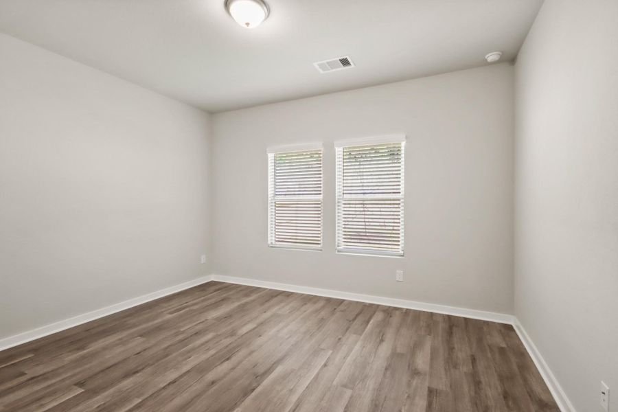 Spacious, unfurnished interior of a new home in Westridge Cove, Conroe (Image 20). Spacious, unfurnished interior of a new home in Westridge Cove, Conroe (Image 20).