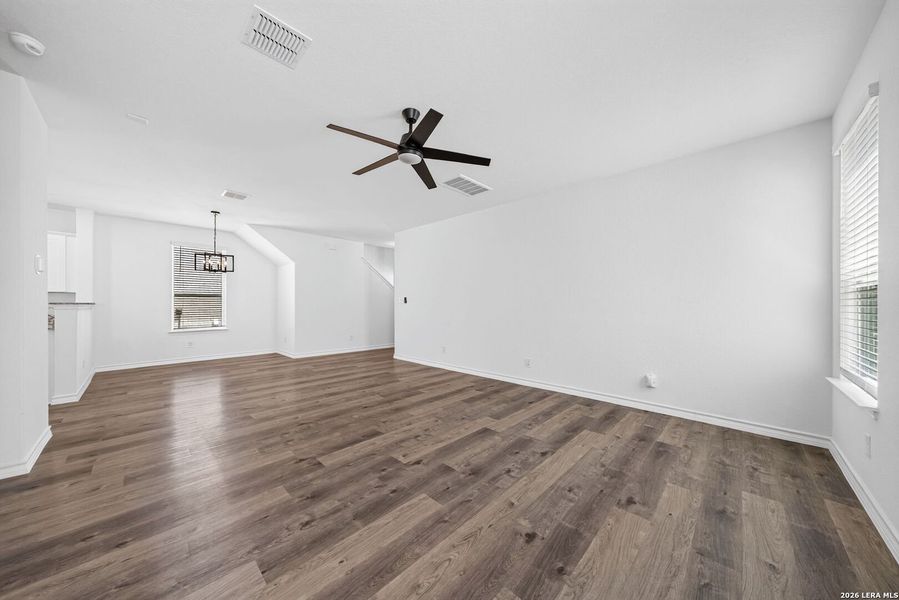 Spacious, unfurnished interior of a new home in Corley Farms, Boerne (Image 29).